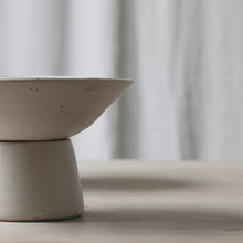 Load image into Gallery viewer, centre piece bowl with detachable ceramic stand