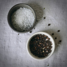 Load image into Gallery viewer, simple salt &amp; pepper pot