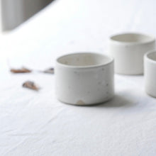 Load image into Gallery viewer, white flecked coffee tumbler