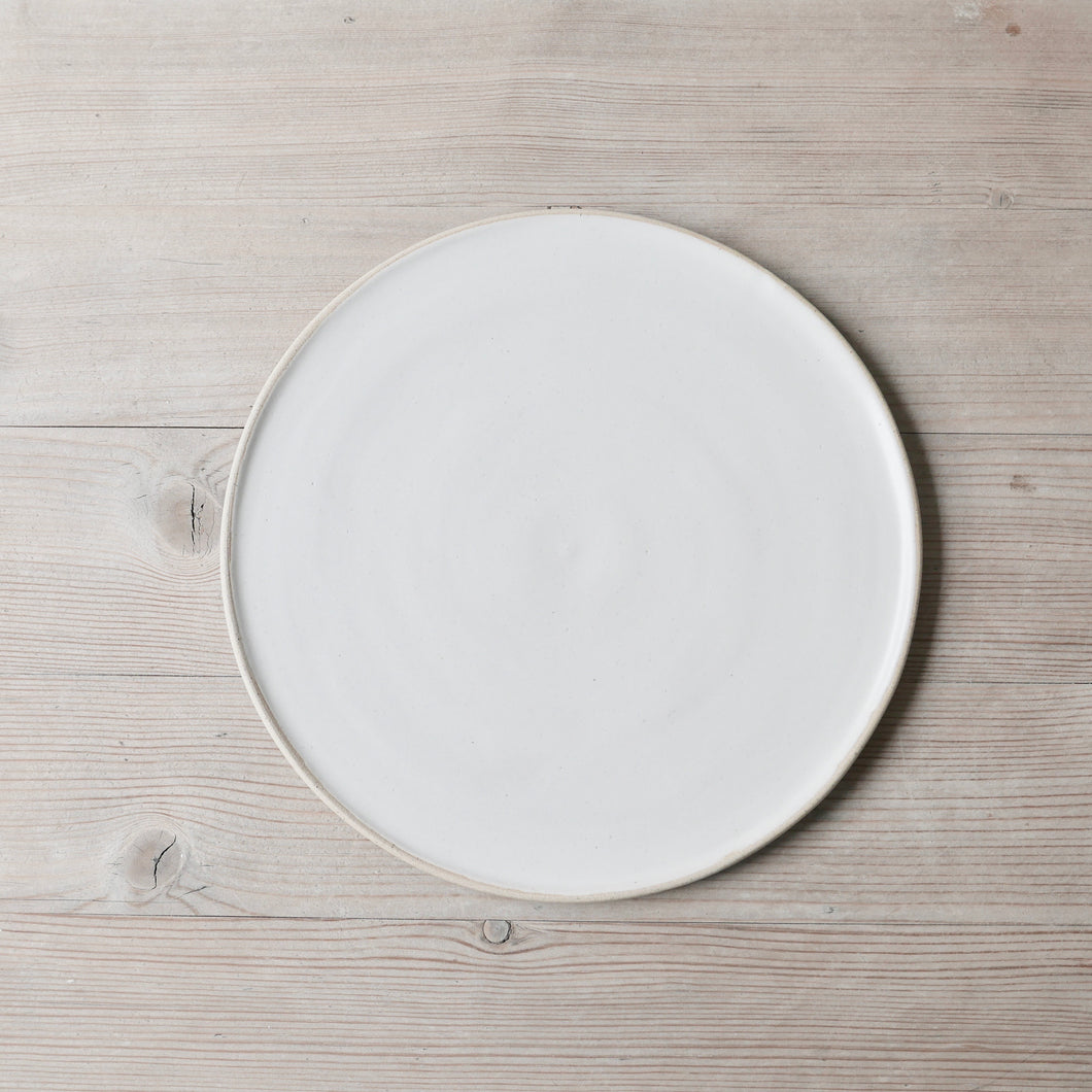 simple smooth white side plate