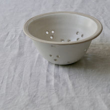 Load image into Gallery viewer, simple white ceramic colander